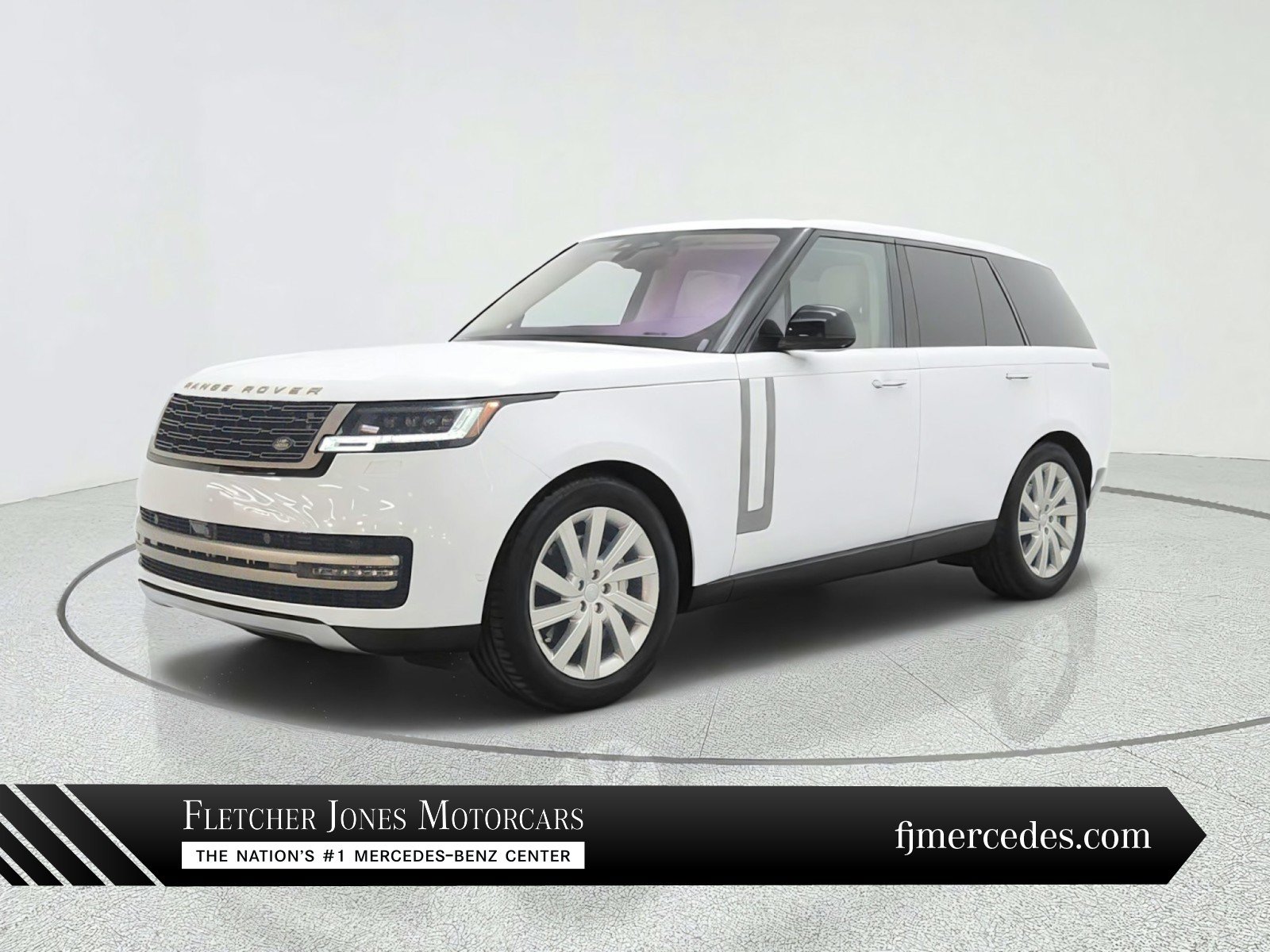 Used 2023 Land Rover Range Rover SE AWD/4WD image 1