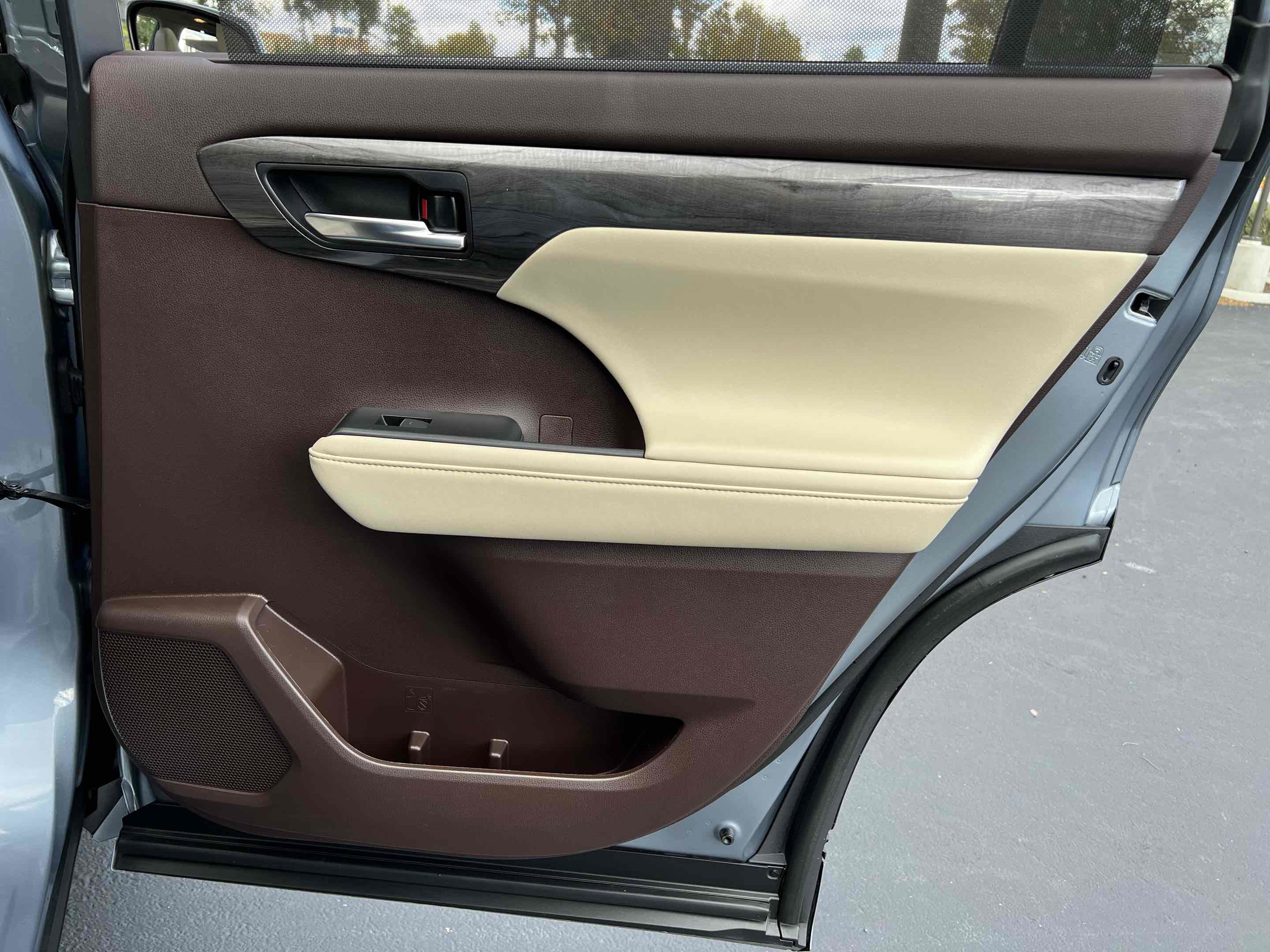 Used 2020 Toyota Highlander Platinum image 76