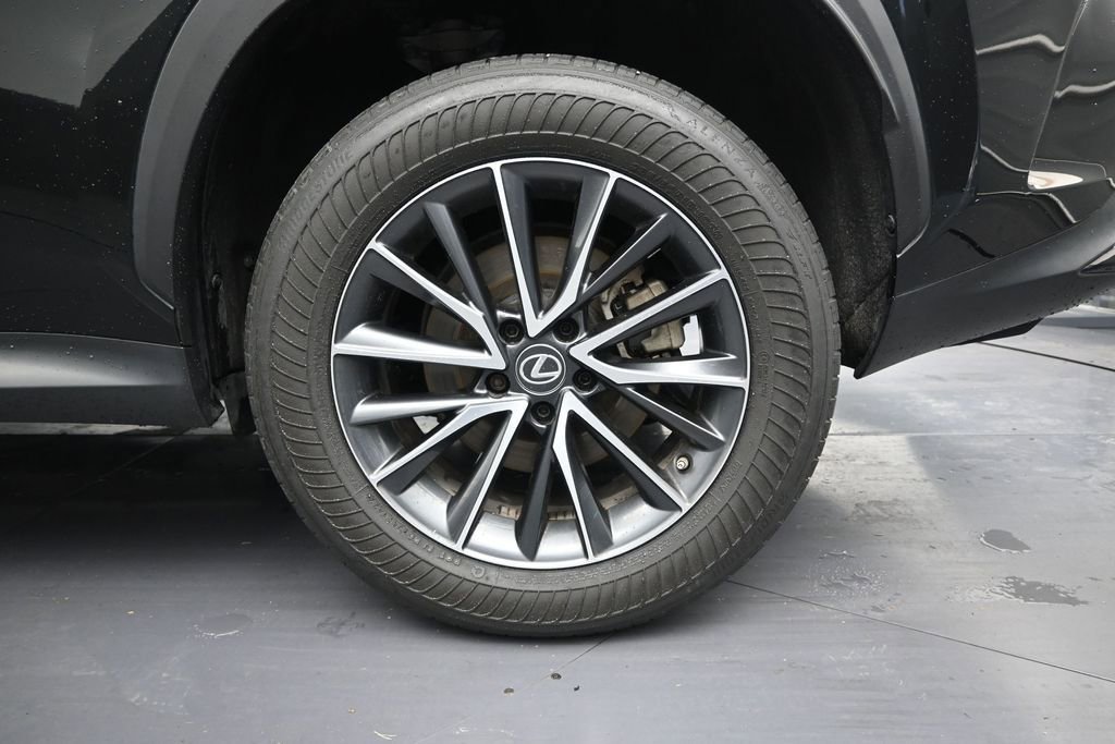 Used 2023 Lexus NX 250 FWD w/ Towing Package (2000 Lbs) image 10