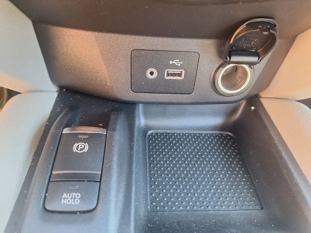 Used 2022 Nissan Rogue Sport SL image 17