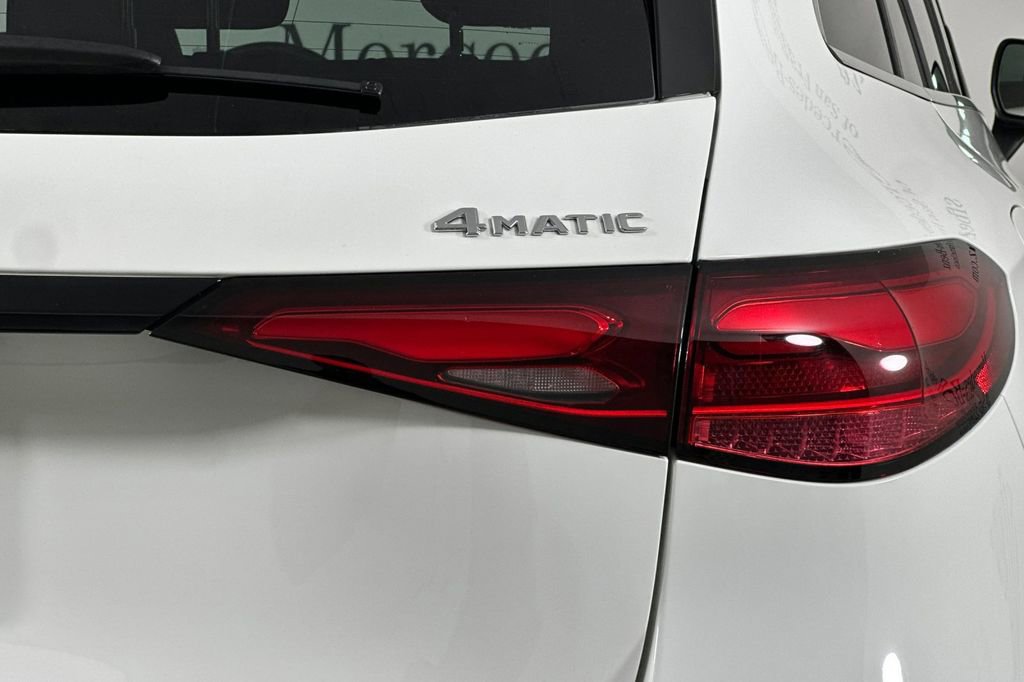 Certified 2026 Mercedes-Benz GLC 300 4MATIC image 35