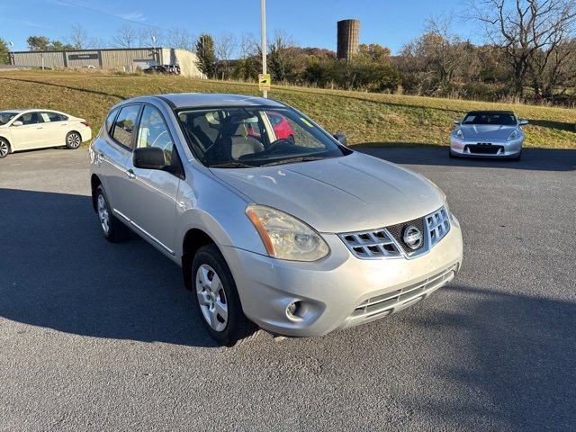 Used 2014 Nissan Rogue S image 2