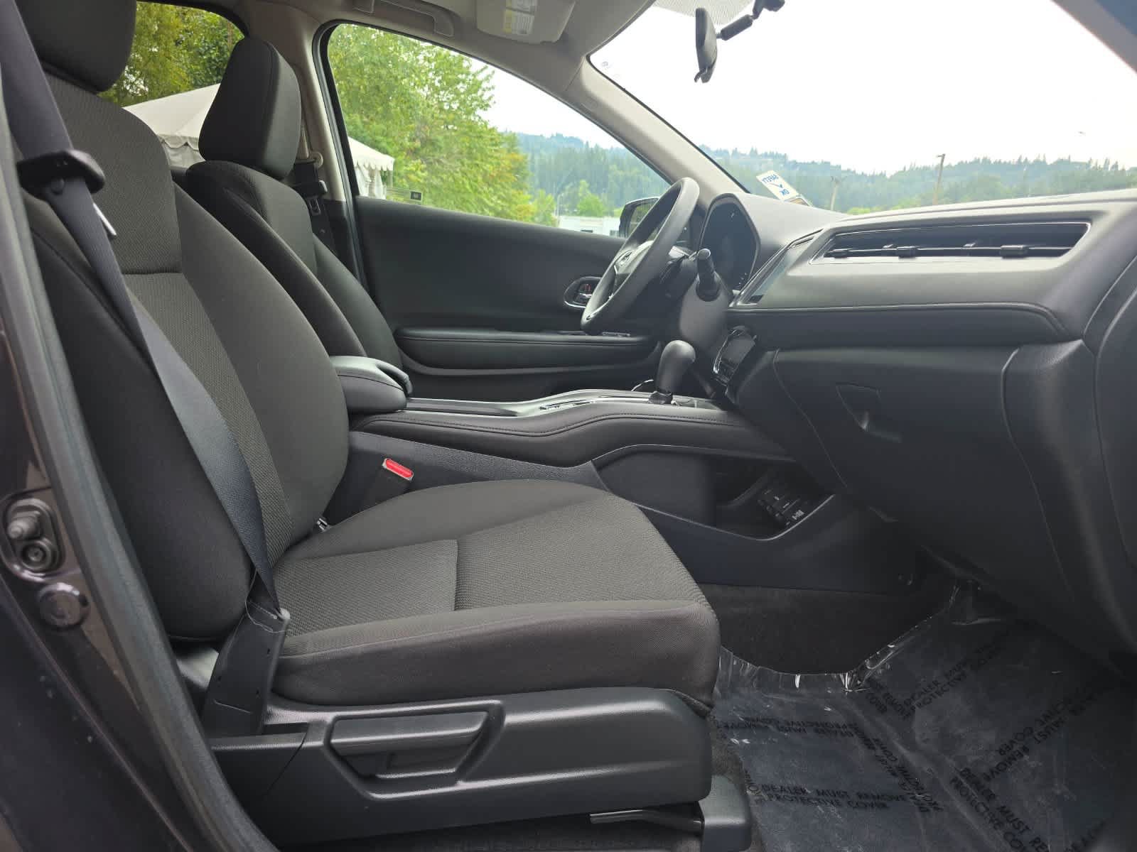 Used 2017 Honda HR-V EX image 27