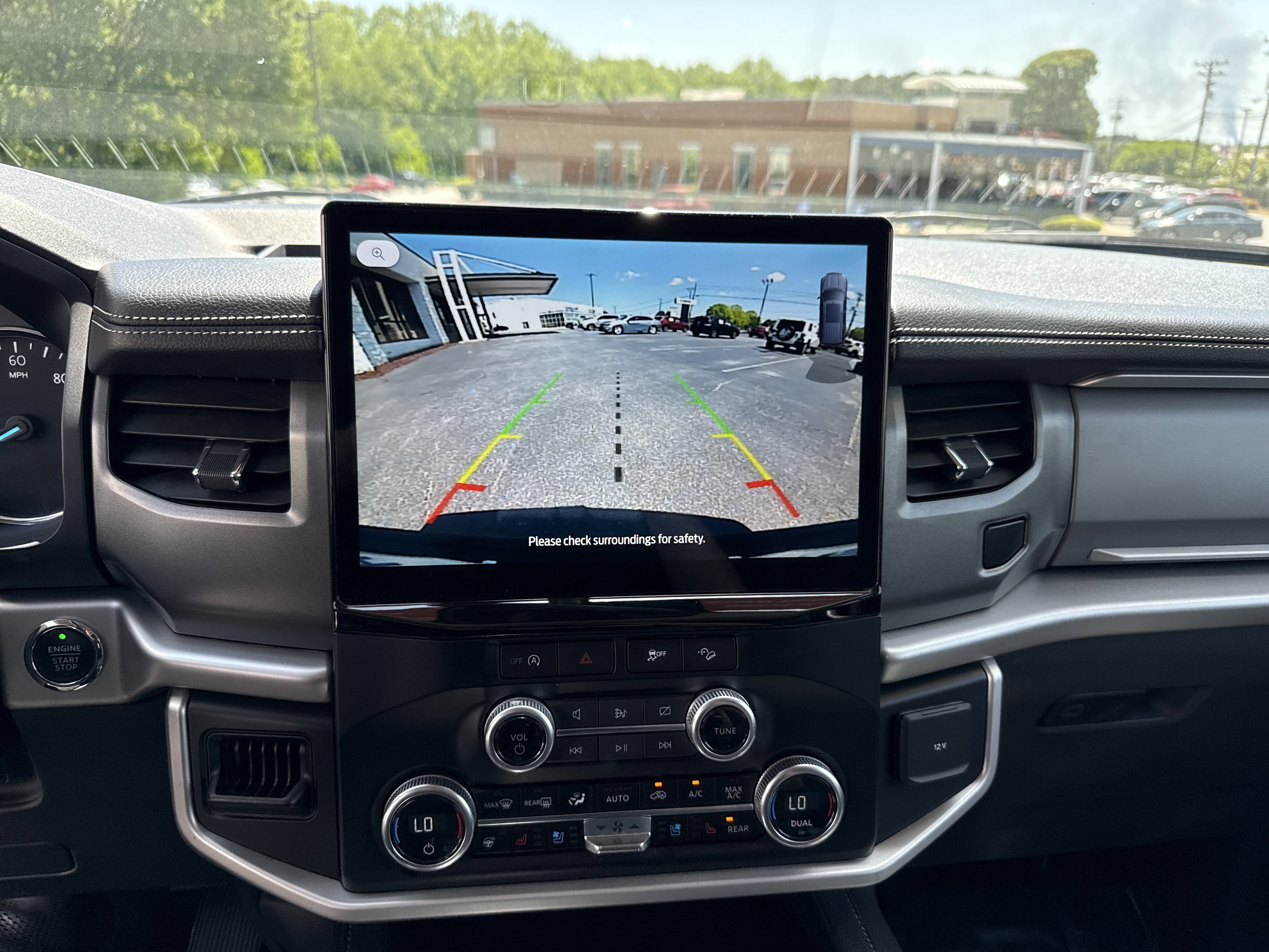 Used 2024 Ford Expedition Max XLT AWD/4WD image 25