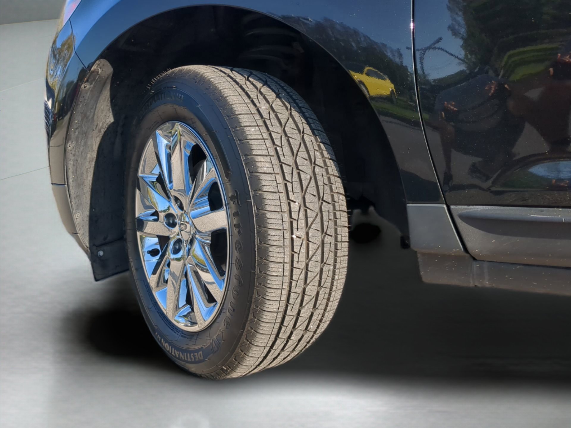 Used 2012 Ford Edge Limited w/ Driver Entry Pkg FWD image 64