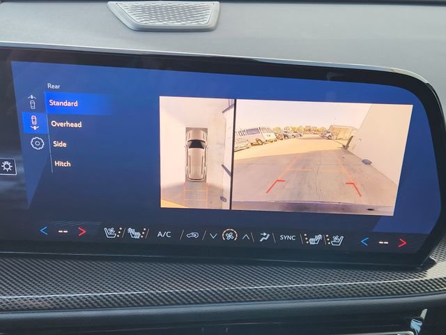 Used 2025 Chevrolet Traverse High Country FWD image 6