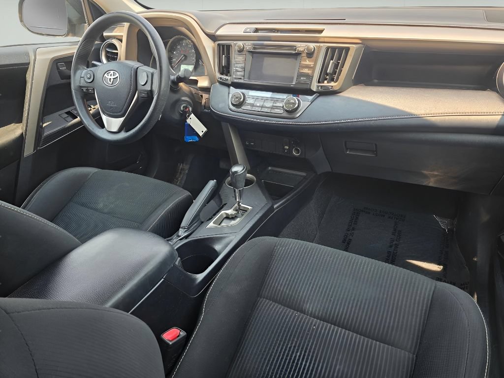 Used 2013 Toyota RAV4 XLE AWD/4WD image 25