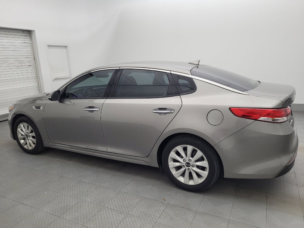 Used 2018 Kia Optima EX image 3