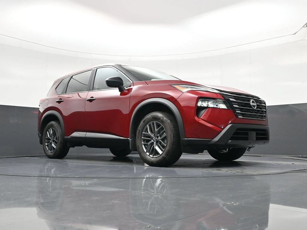 Used 2026 Nissan Rogue S FWD image 19