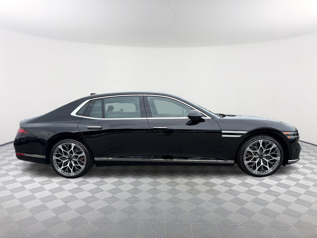 Used 2023 Genesis G90 3.5T AWD/4WD image 4