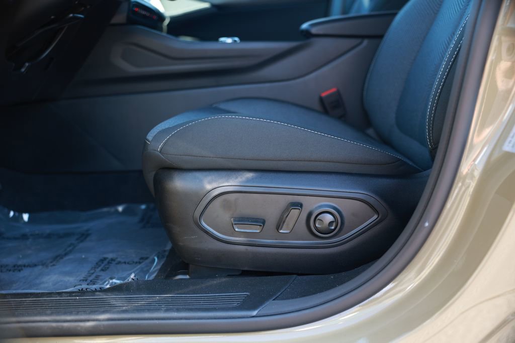 New 2026 Jeep Cherokee Laredo image 16