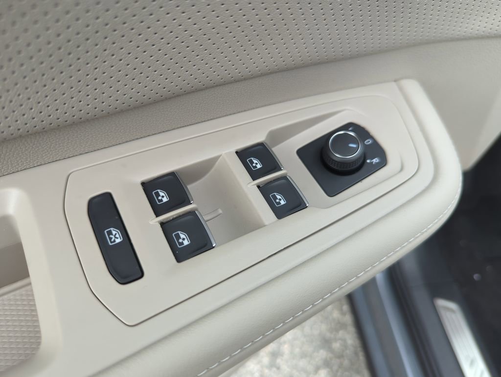 New 2026 Volkswagen Atlas SE image 27