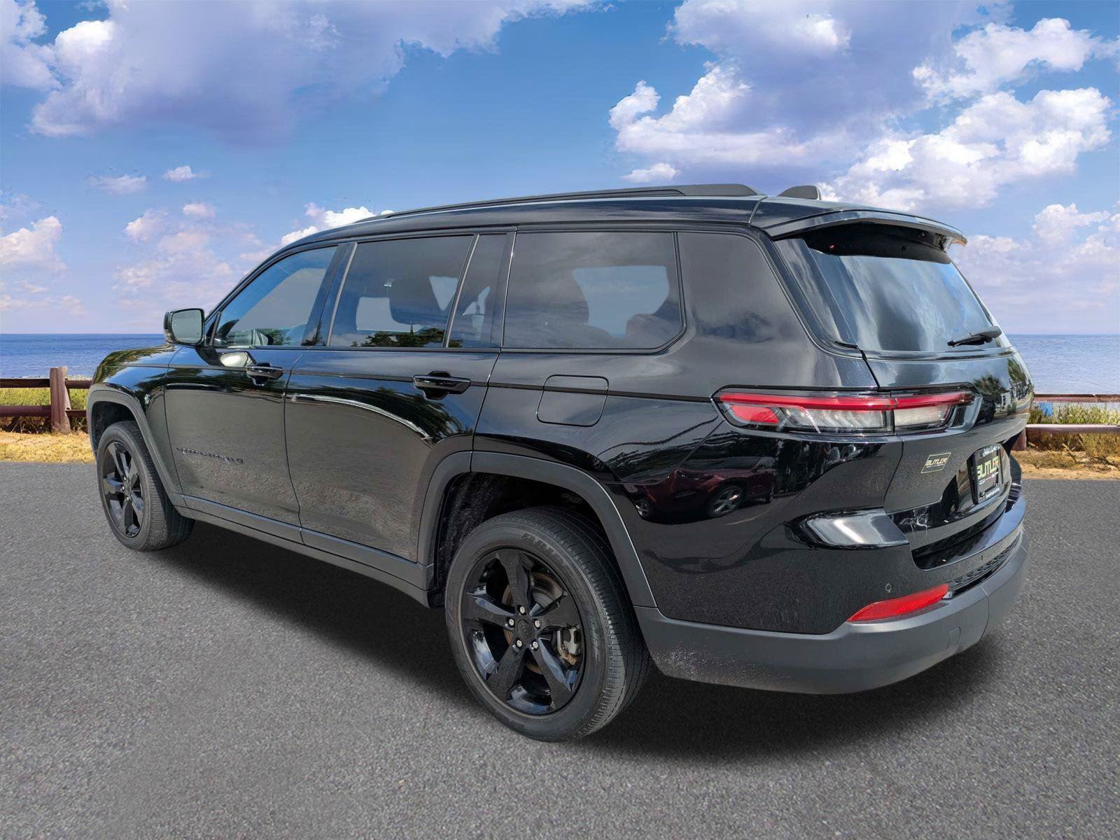 Certified 2024 Jeep Grand Cherokee L Altitude AWD/4WD image 6