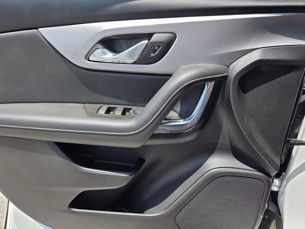 Used 2023 Chevrolet Blazer LT FWD image 21