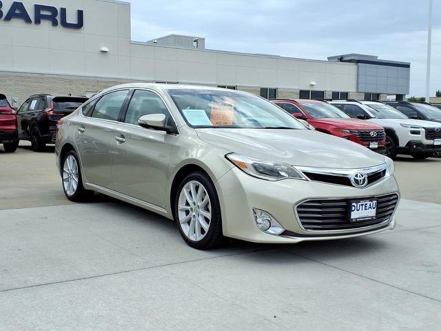 Used 2014 Toyota Avalon Limited FWD image 3