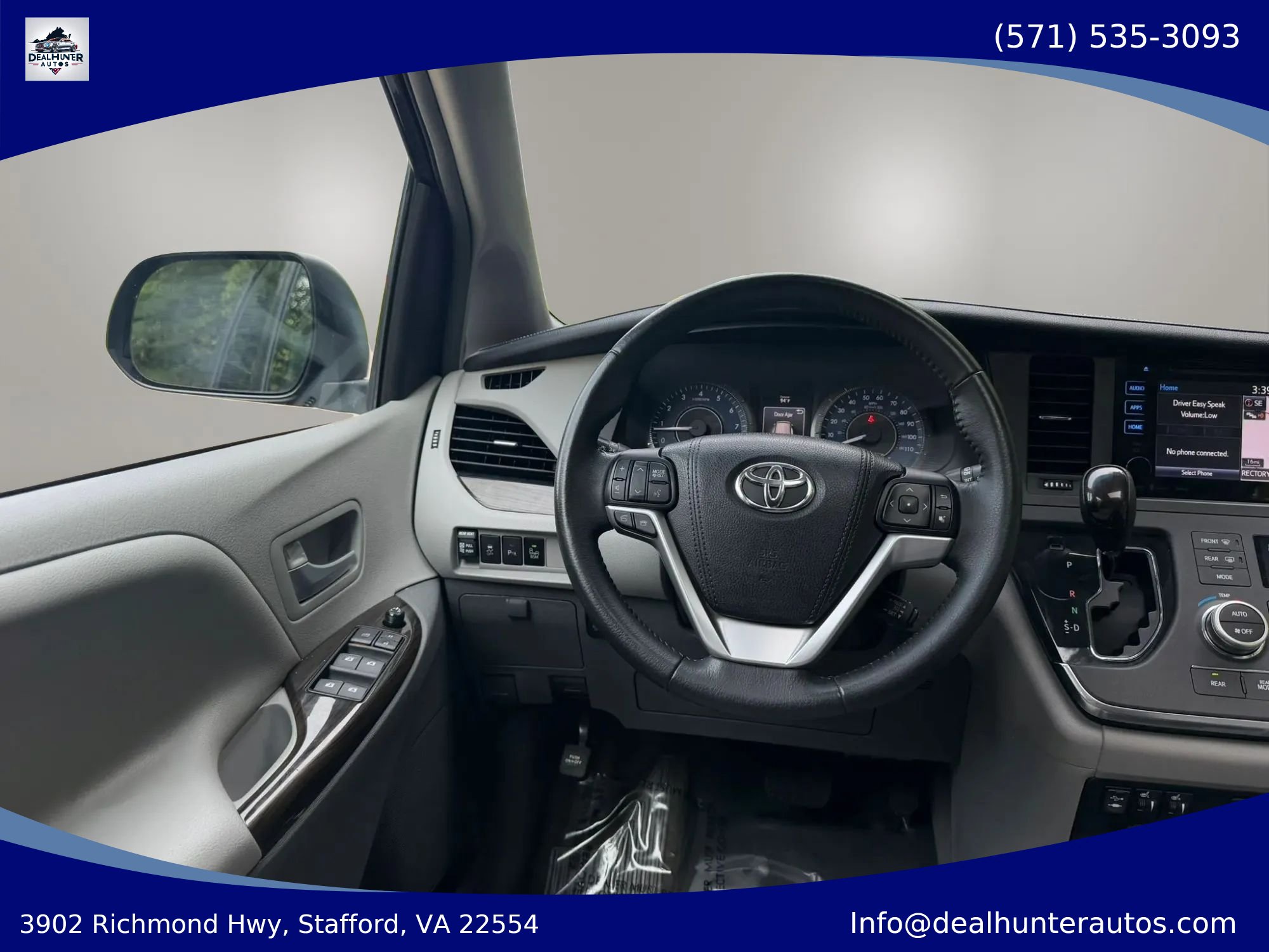Used 2016 Toyota Sienna XLE Premium FWD image 32