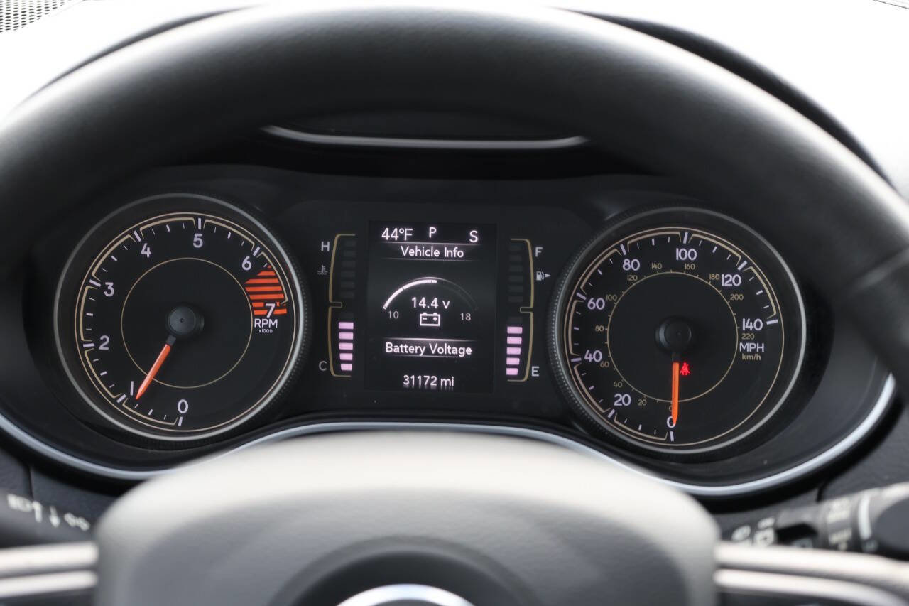 Used 2021 Jeep Cherokee Latitude image 18