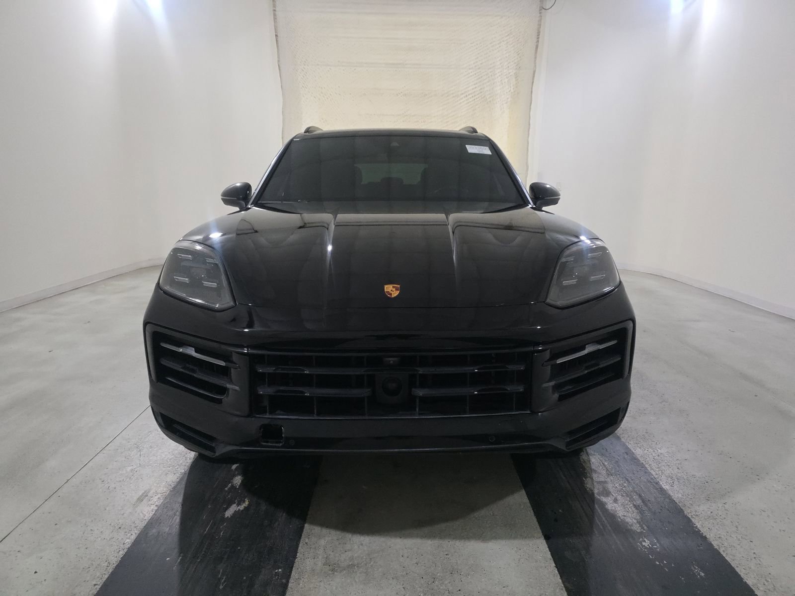 Used 2024 Porsche Cayenne S image 2