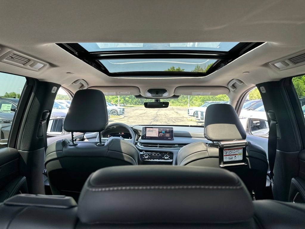 New 2027 INFINITI QX60 Luxe w/ Family Package AWD/4WD image 27