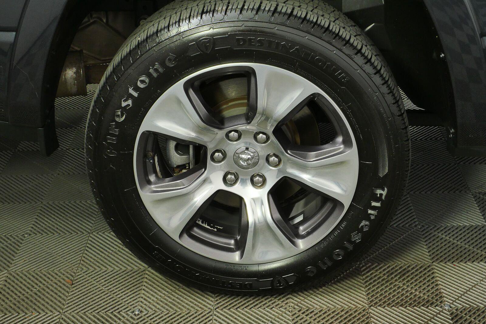 Used 2019 RAM 1500 Laramie RWD image 34
