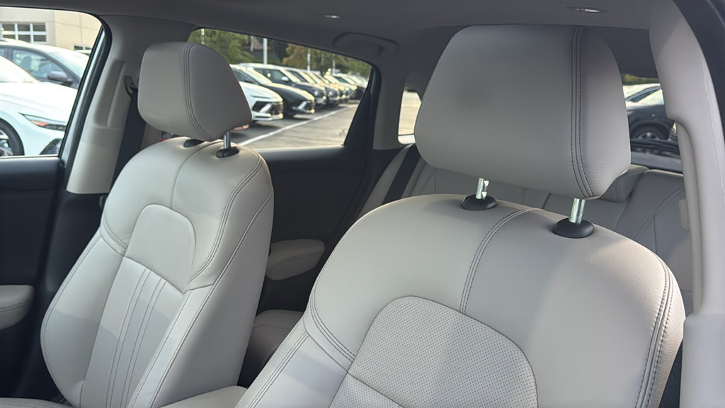 Certified 2026 Honda HR-V EX-L image 13