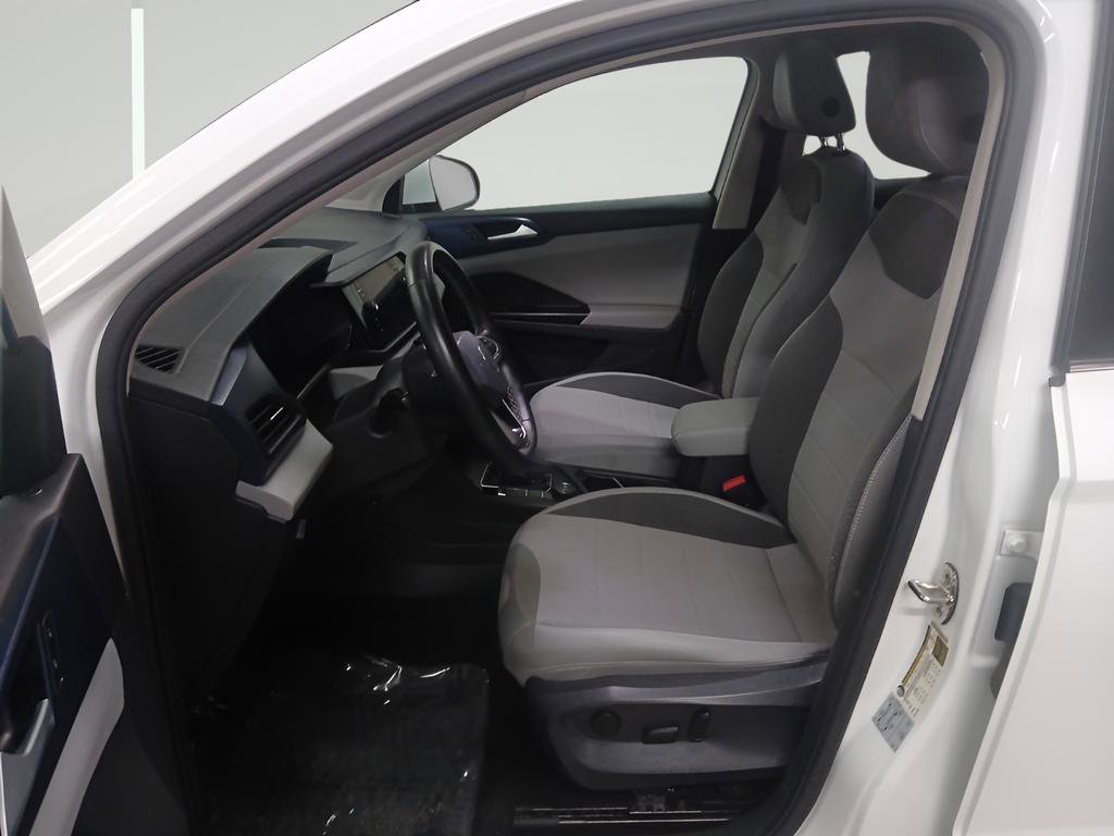 Used 2022 Volkswagen Taos SE w/ Panoramic Sunroof Package image 19