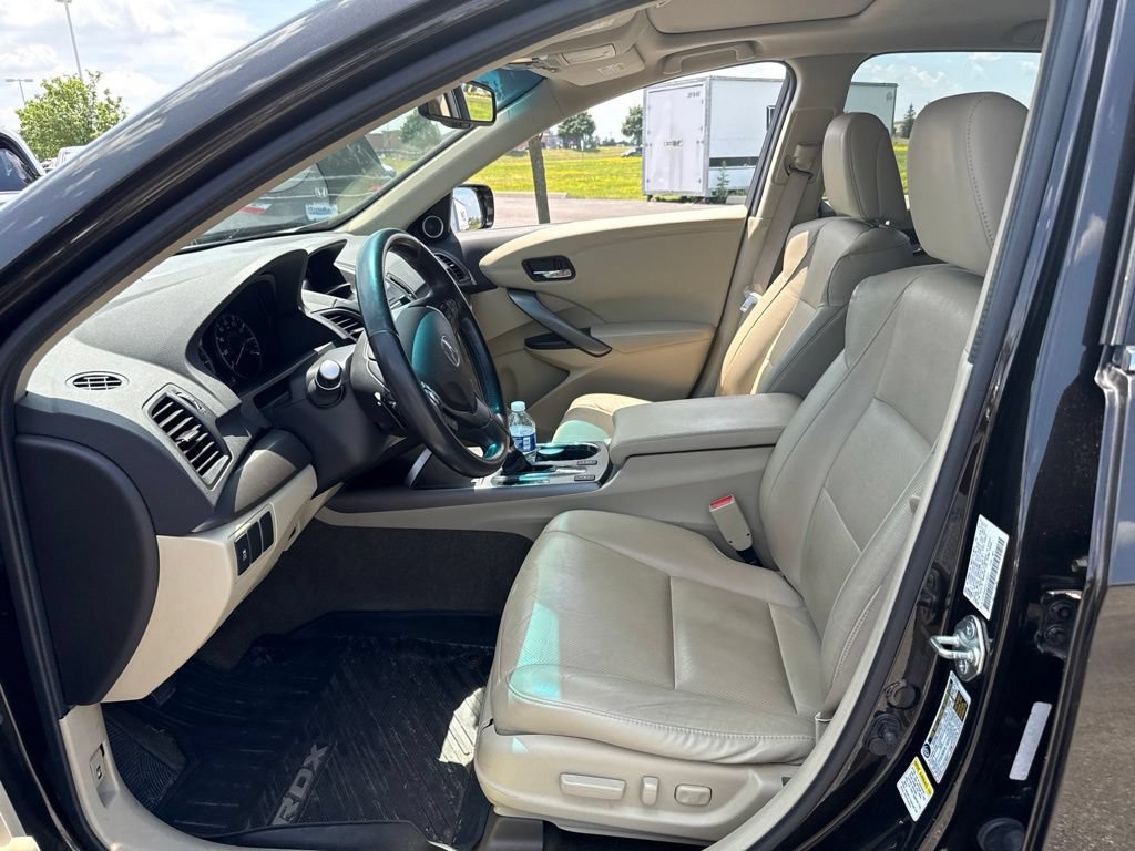 Used 2015 Acura RDX AWD image 16