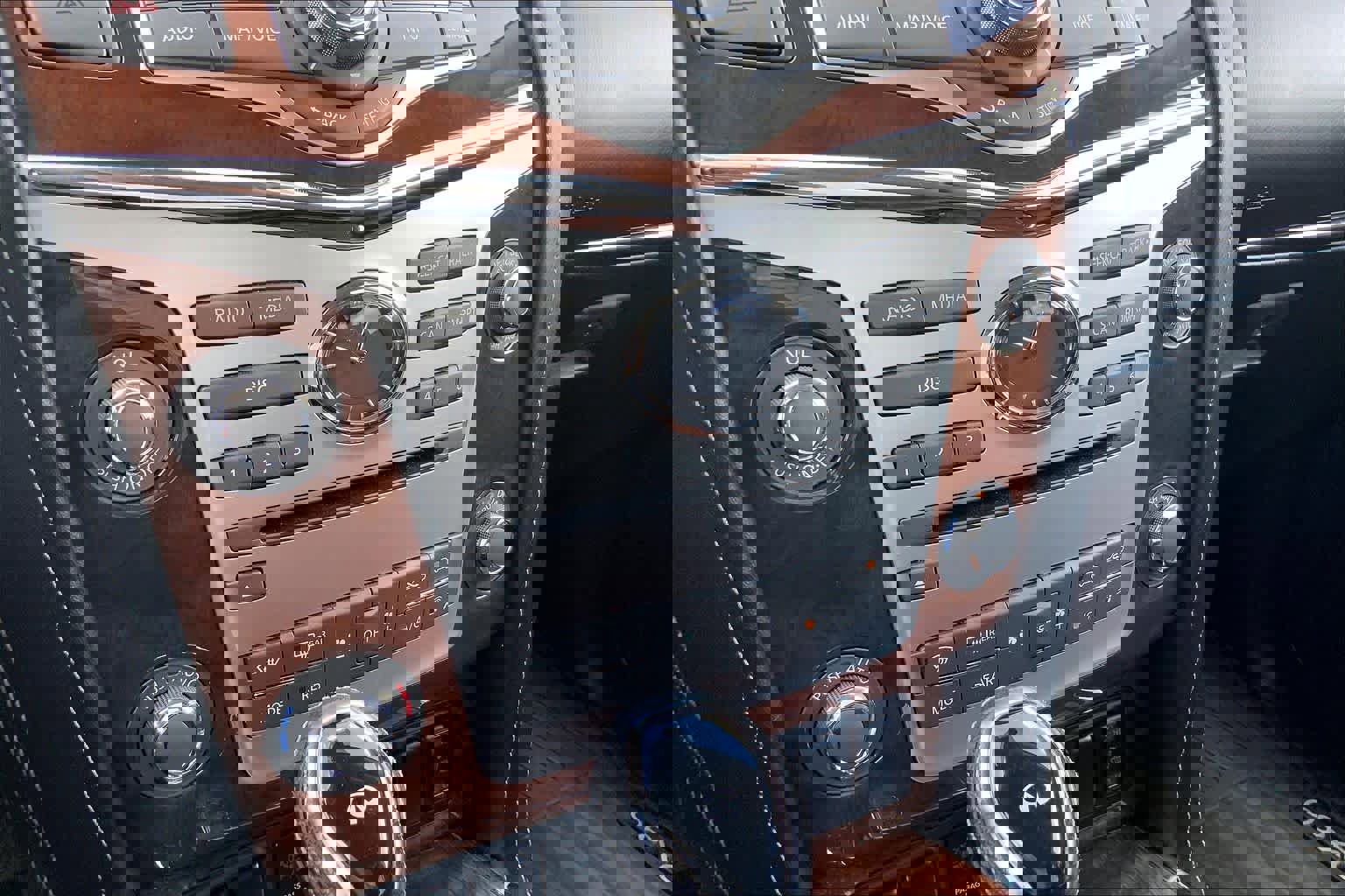 Used 2019 INFINITI QX80 Luxe w/ Proassist Package image 34