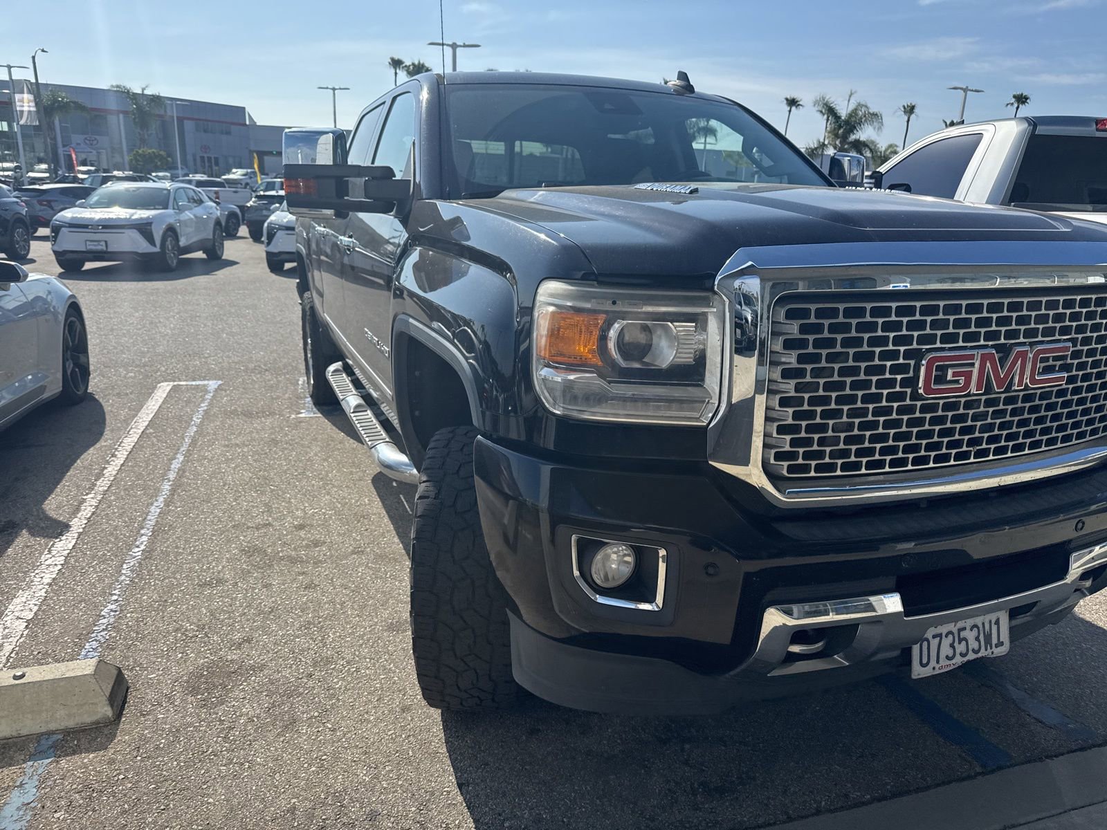 Used 2015 GMC Sierra 2500 Denali w/ Duramax Plus Package image 3