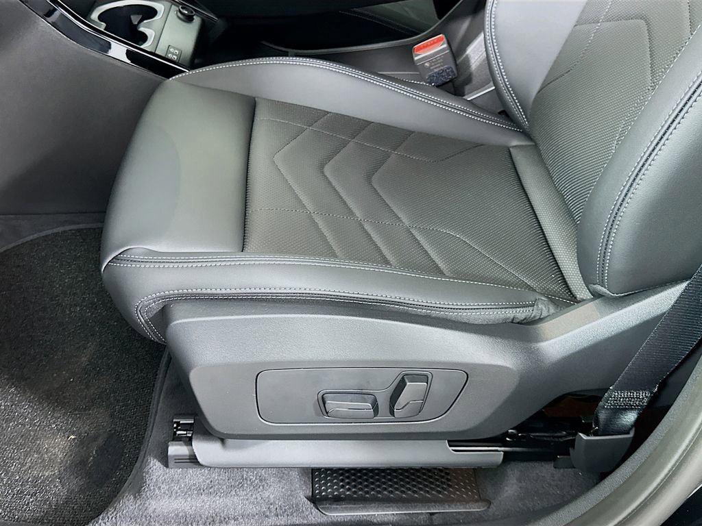 Used 2026 BMW X1 xDrive28i w/ Technology Package image 21