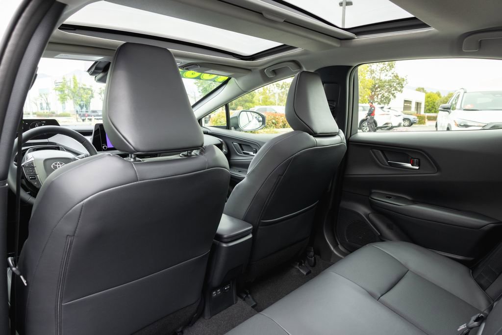 Used 2026 Toyota Prius Plug-In Hybrid image 25