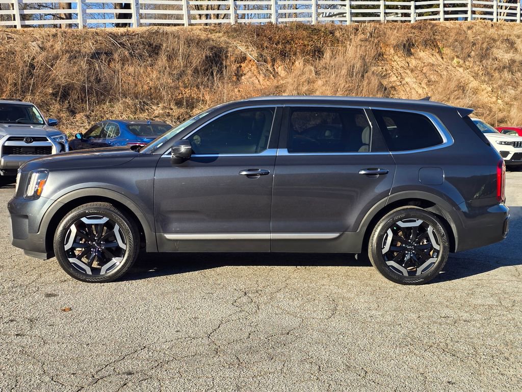 Used 2023 Kia Telluride S w/ S Sunroof Package image 17