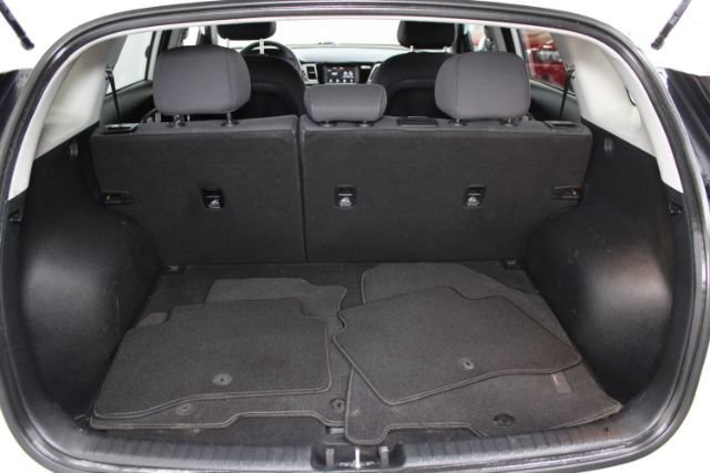 Used 2018 Kia Niro LX FWD image 22