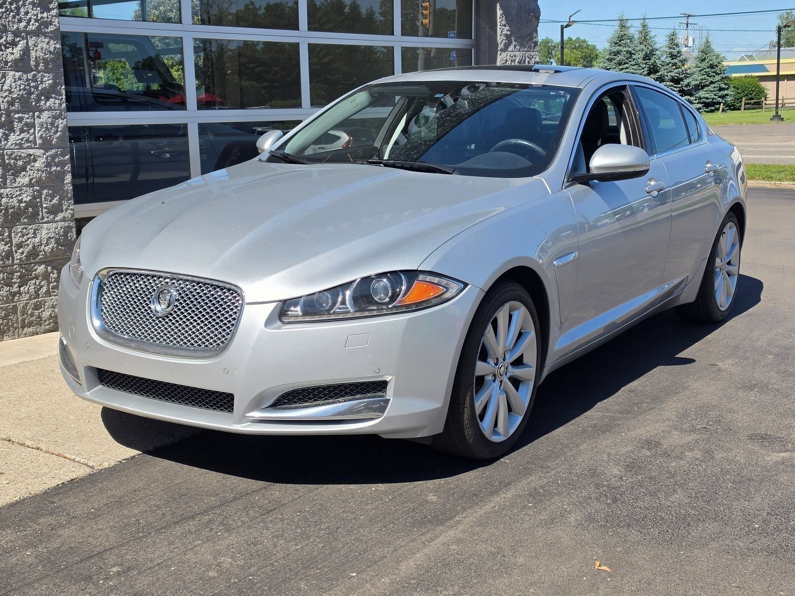 Used 2013 Jaguar XF 3.0 AWD/4WD image 1