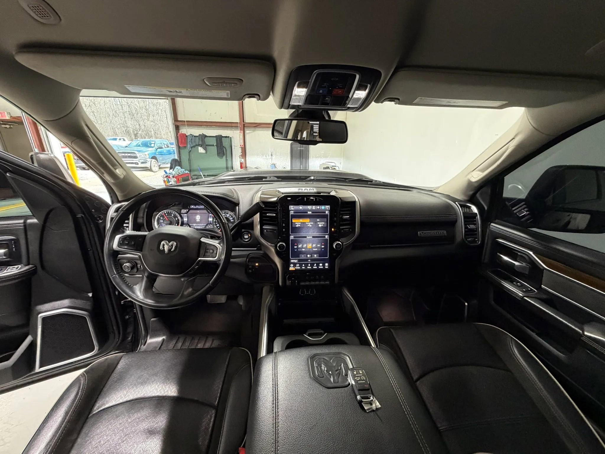 Used 2023 RAM 2500 Laramie AWD/4WD image 14