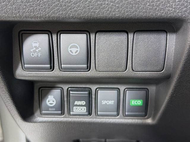 Certified 2022 Nissan Rogue Sport SV w/ Technology Package AWD/4WD image 15