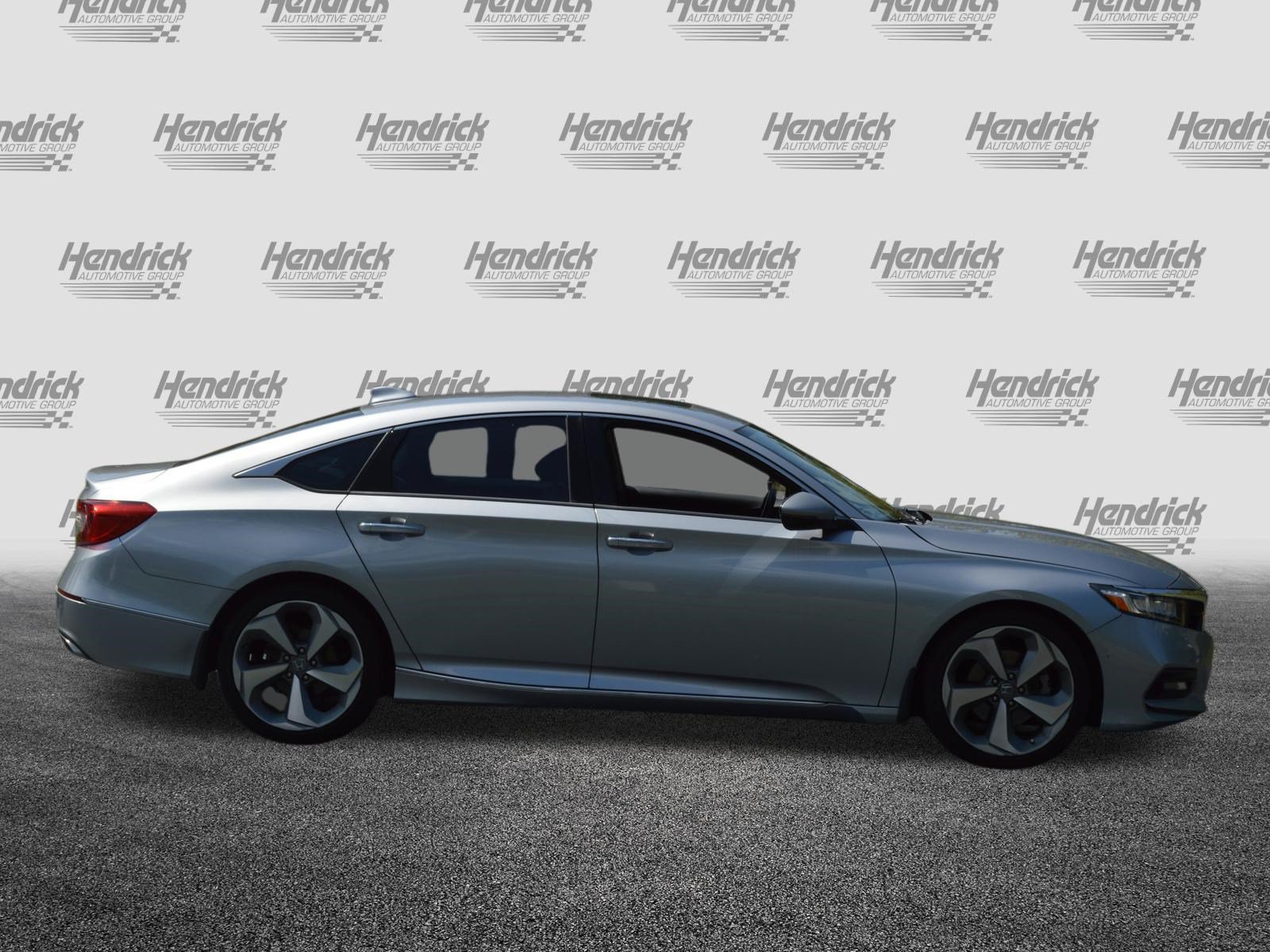 Used 2018 Honda Accord Touring image 8