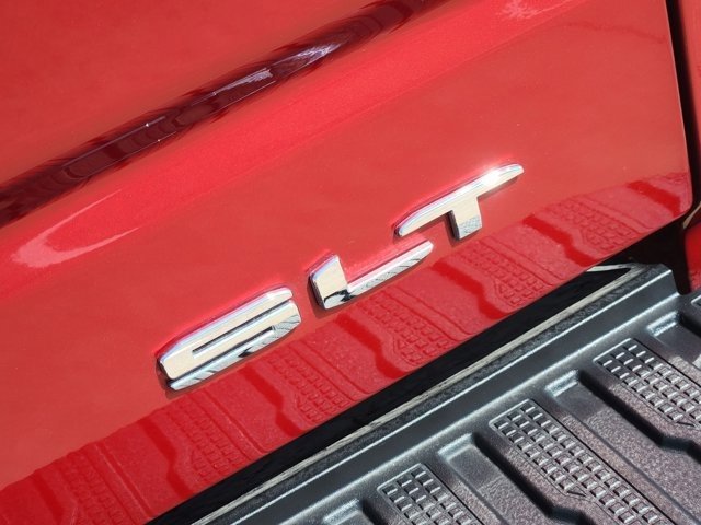 Used 2023 GMC Sierra 1500 SLT image 9