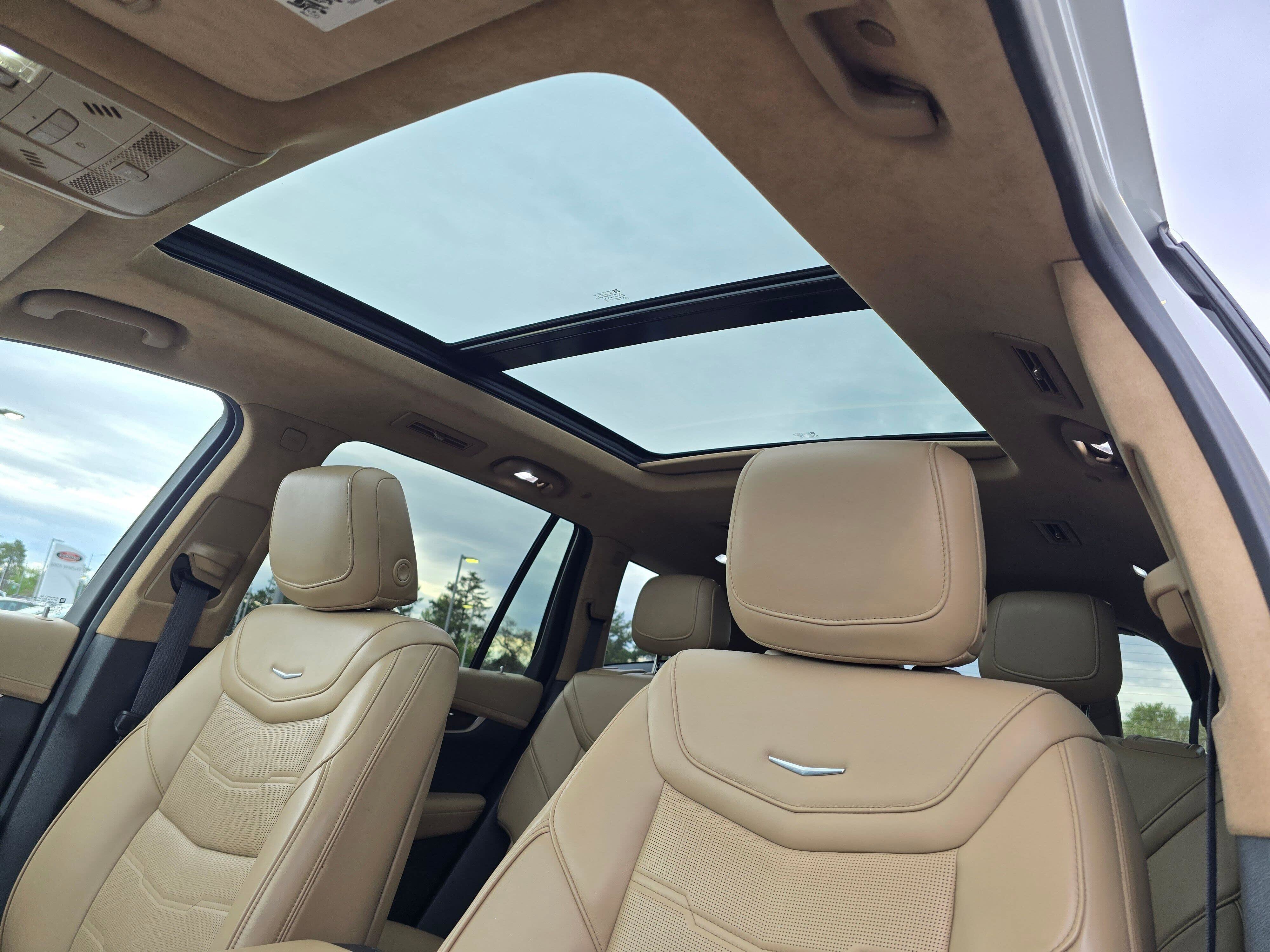 Used 2023 Cadillac XT6 Premium Luxury w/ Platinum Package image 29