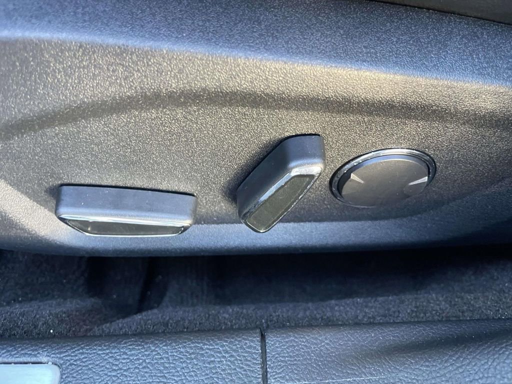 Used 2020 Ford Fusion Energi Titanium image 14