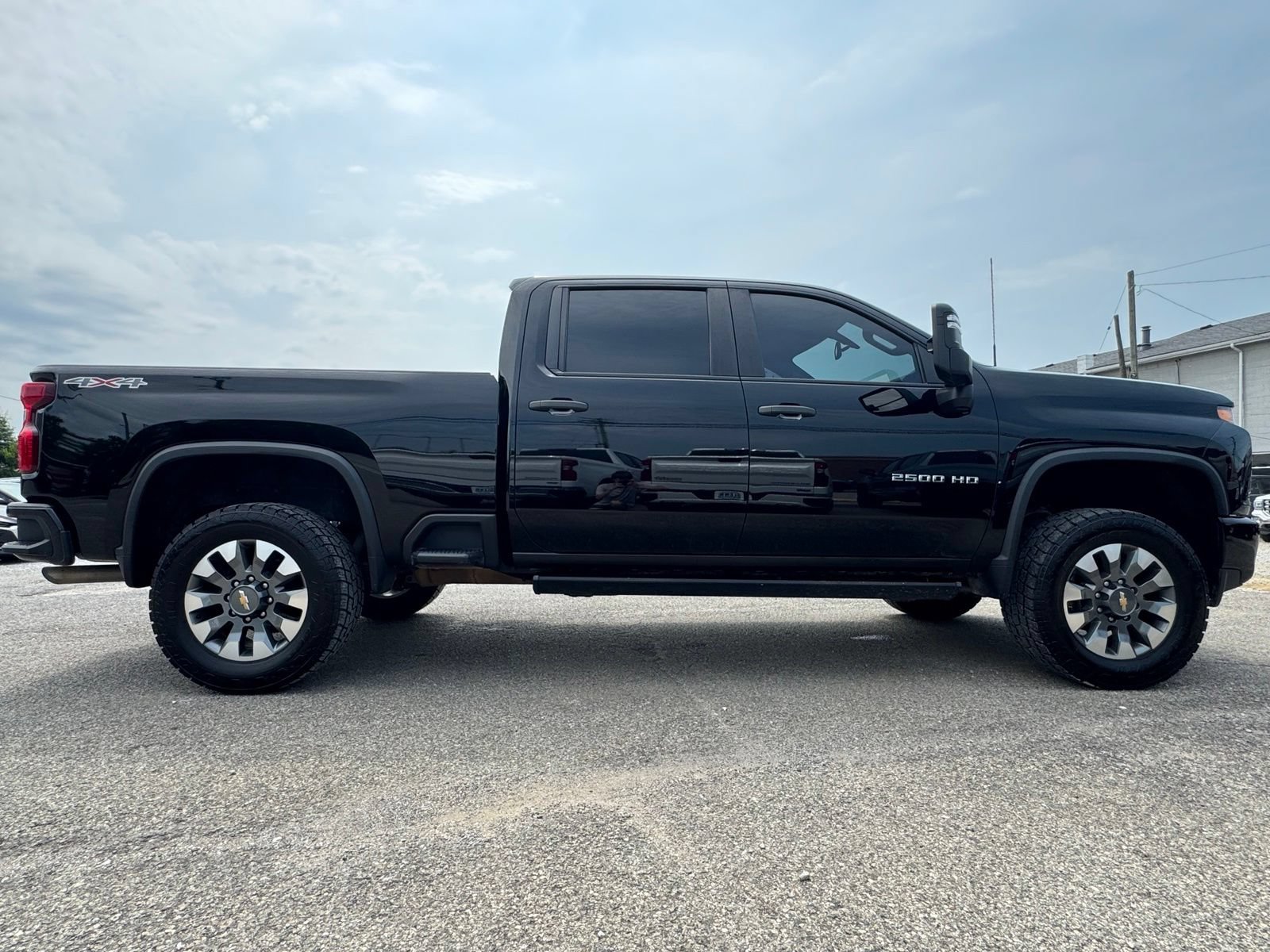 Used 2022 Chevrolet Silverado 2500 Custom w/ Custom Value Package AWD/4WD image 7