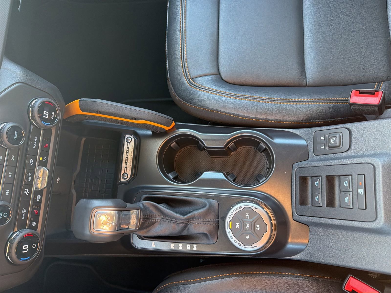 Used 2024 Ford Bronco Badlands image 23