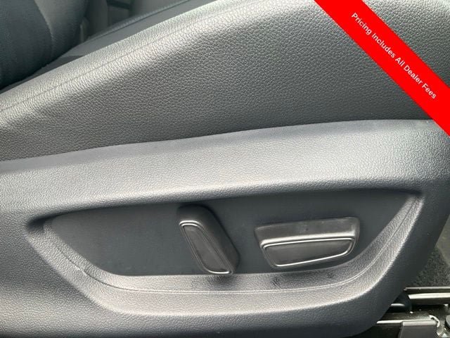 Used 2026 Toyota Camry XSE FWD image 32