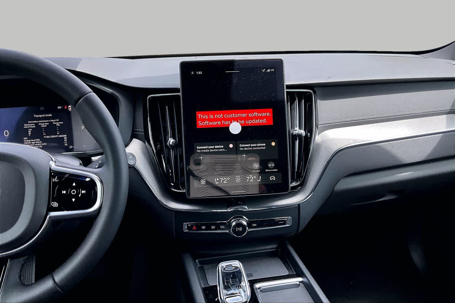 New 2026 Volvo XC60 B5 Ultra w/ Protection Package Premier AWD/4WD image 8
