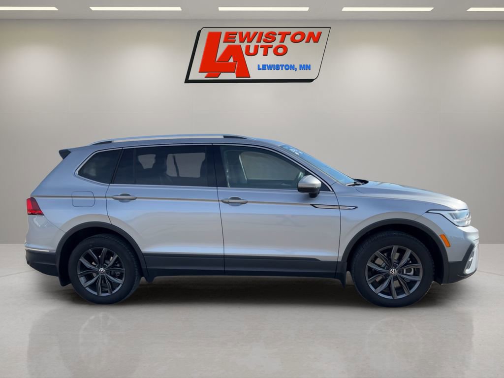 Used 2023 Volkswagen Tiguan SE image 6