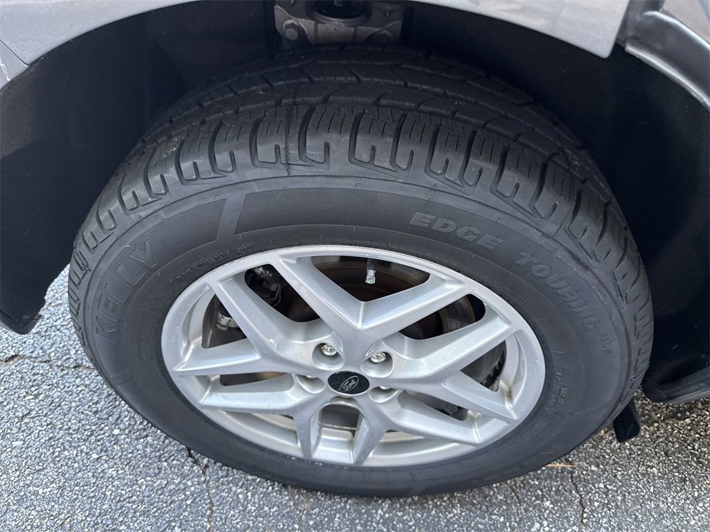 Used 2024 Ford Edge SEL w/ Convenience Package image 17