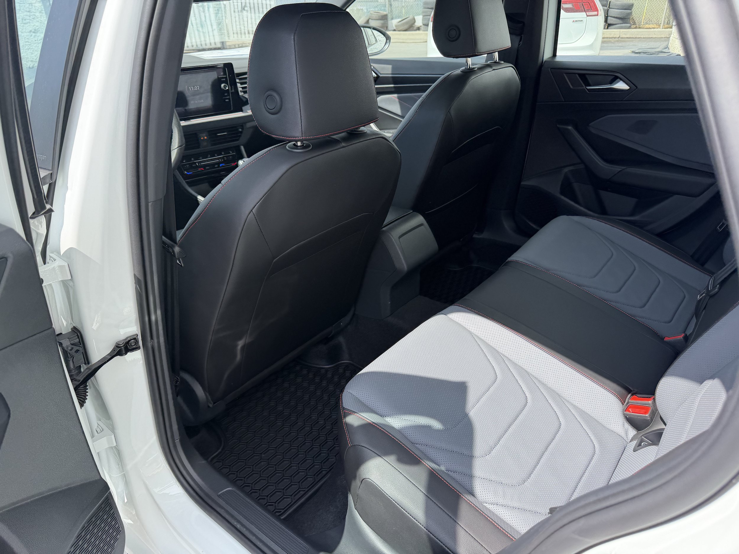 New 2026 Volkswagen Jetta GLI Autobahn FWD image 25