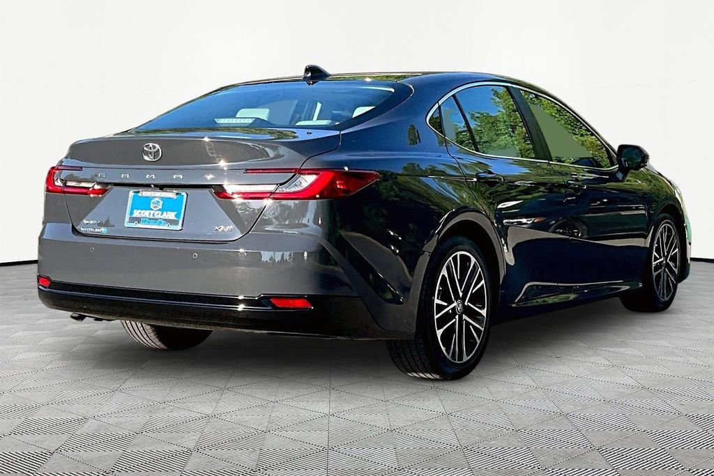 Used 2025 Toyota Camry XLE w/ Premium Plus Package FWD image 6