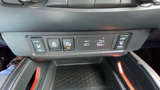 Used 2022 Nissan Frontier Pro-X image 27