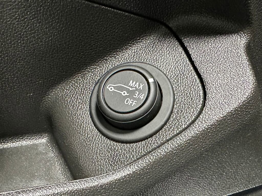 Used 2019 GMC Terrain SLE w/ Driver Convenience Package FWD image 16